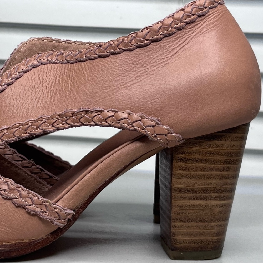 ElF Spirit Walker 7.5 Boho Hand Cut Wooded Stacked Heel Leather Booties - Picture 12 of 14